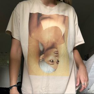 Ariana Grande Sweetener Tour Shirt